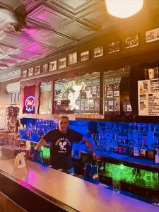 Read more about the article I’m behind the bar for few hours today